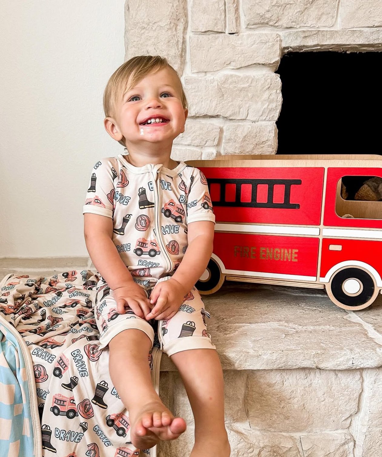 Fire pajamas - short sleeve zippy